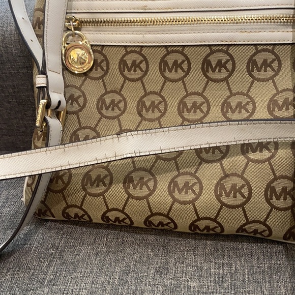 Michael Kors Crossbody bag - Picture 3 of 3